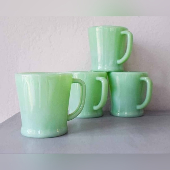 🟢VINTAGE Jadeite Mugs, Set Of 4🟢 - Picture 1 of 5
